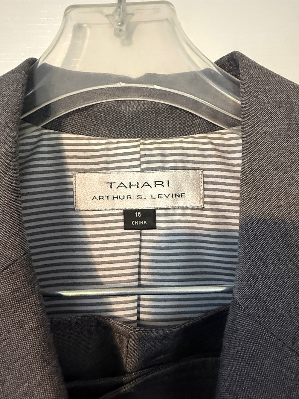 Tahari ASL Women's Charcoal Gray Structured suit - Picture 2 of 12